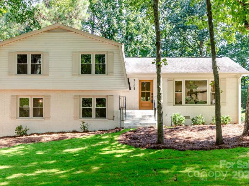 7506 Kilcullen Drive, Charlotte, NC 28270.  MLS# CAR4250363, YatesRealty ID 7773. 