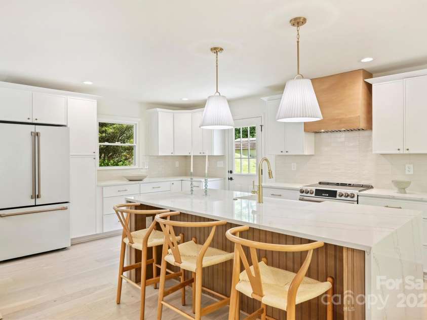 7506 Kilcullen Drive, Charlotte, NC 28270.  MLS# CAR4320015, YatesRealty ID 7773. 