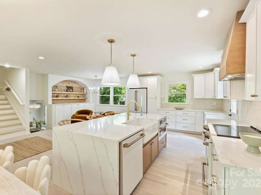 7506 Kilcullen Drive, Charlotte, NC 28270.  MLS# CAR4320015, YatesRealty ID 7773. 