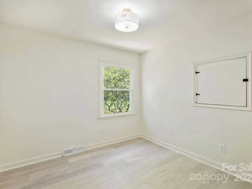 7506 Kilcullen Drive, Charlotte, NC 28270.  MLS# CAR4320015, YatesRealty ID 7773. 