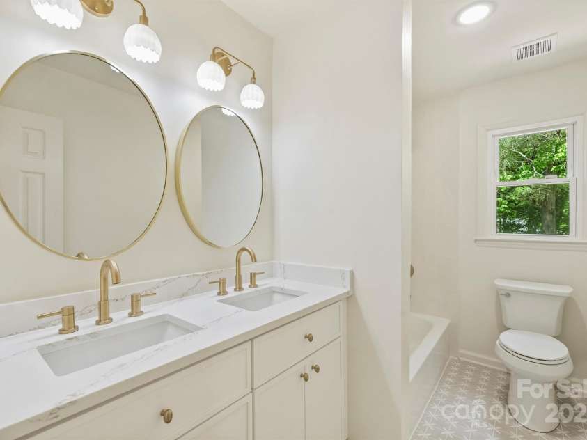 7506 Kilcullen Drive, Charlotte, NC 28270.  MLS# CAR4320015, YatesRealty ID 7773. 