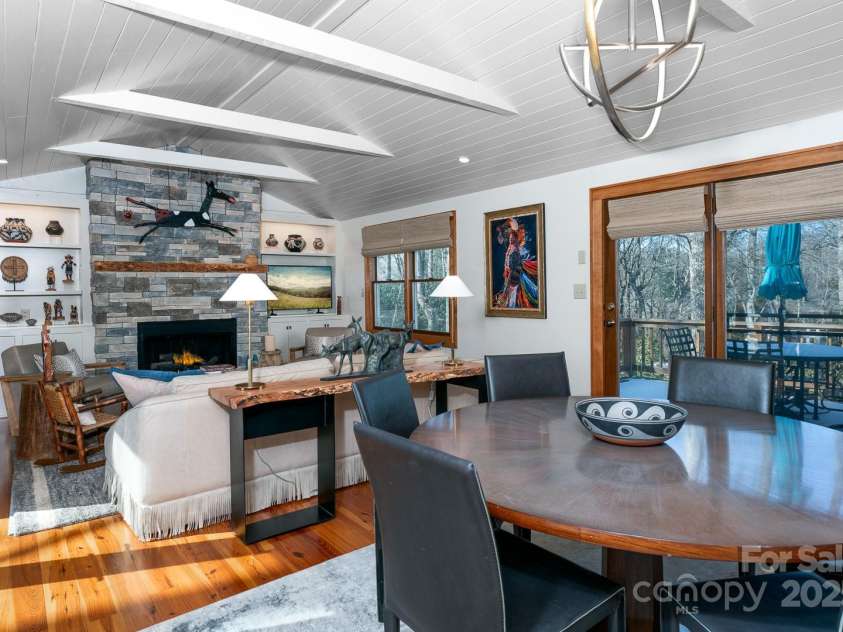 1577 Green Hill Road, Blowing Rock, NC 28605.  MLS# CAR4250488, YatesRealty ID 7774. 