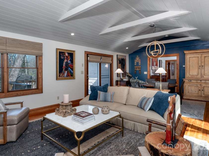 1577 Green Hill Road, Blowing Rock, NC 28605.  MLS# CAR4250488, YatesRealty ID 7774. 