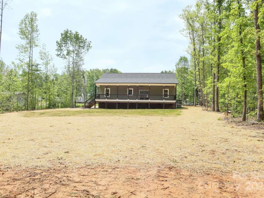 160 Castle Court, Kings Mountain, NC 28086.  MLS# CAR4250666, YatesRealty ID 7775. Back view of home