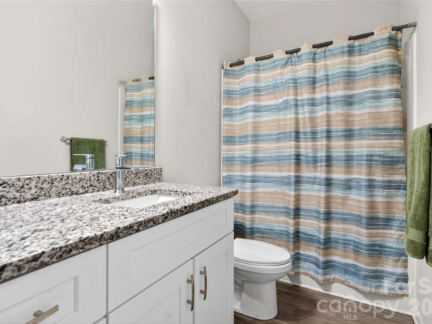1312 7th Street, Statesville, NC 28677.  MLS# CAR4360149, YatesRealty ID 7776. 2nd Bathroom