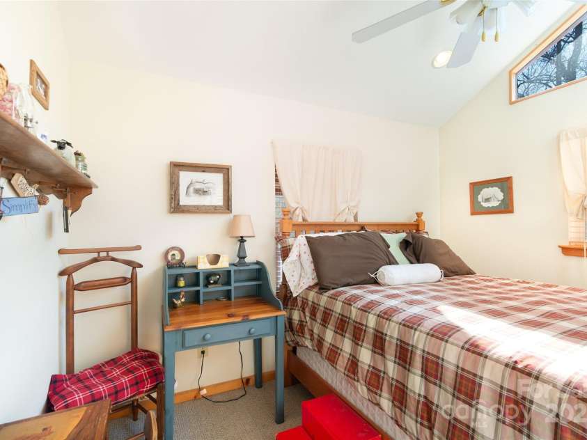 215 Honeysuckle Lane, Sylva, NC 28779.  MLS# CAR4243032, YatesRealty ID 7779. 