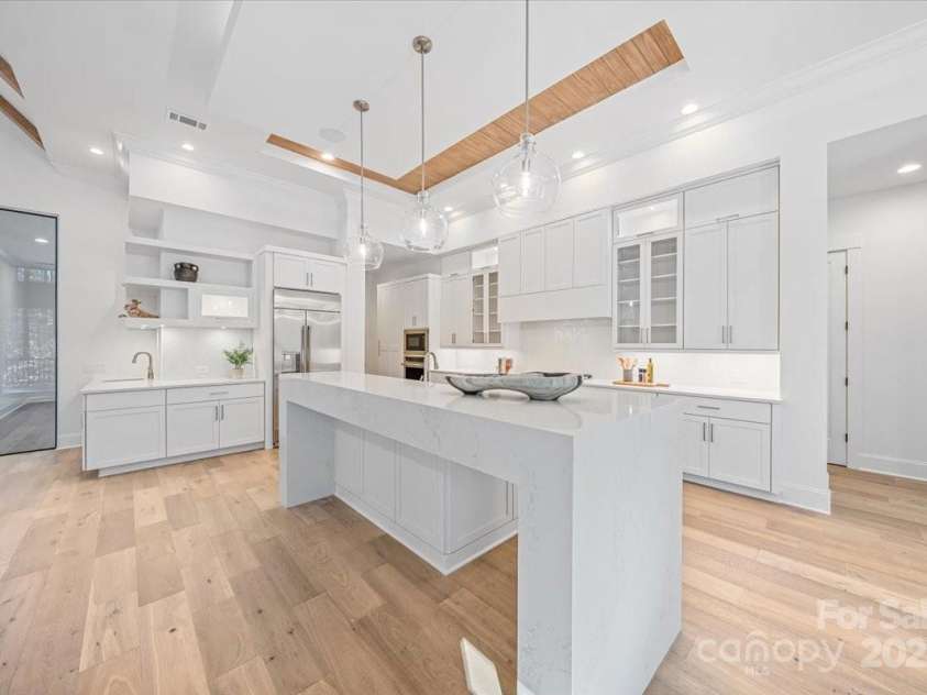 155 Copper Pine Lane, Davidson, NC 28036.  MLS# CAR4055268, YatesRealty ID 778. Kitchen