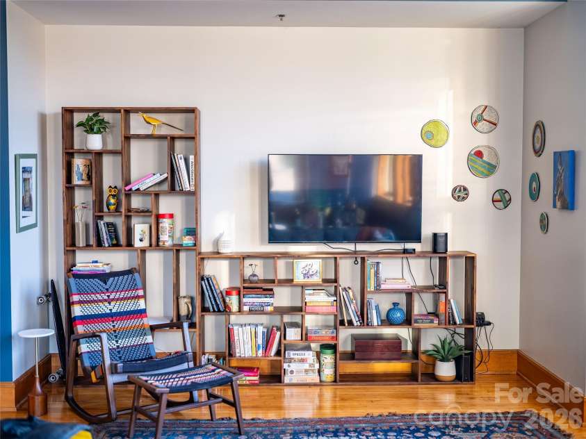 59 College Street, Asheville, NC 28801.  MLS# CAR4415642, YatesRealty ID 7780. 