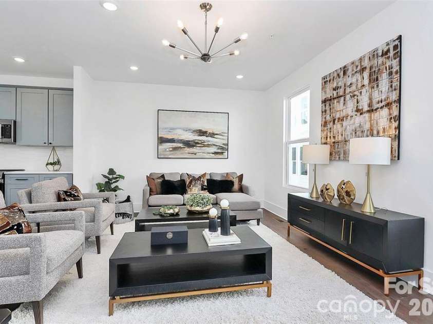 1026 Margaret Brown Street, Charlotte, NC 28202.  MLS# CAR4351895, YatesRealty ID 7782. 