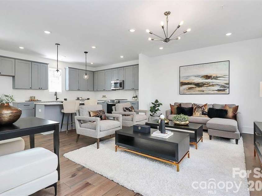 1026 Margaret Brown Street, Charlotte, NC 28202.  MLS# CAR4351895, YatesRealty ID 7782. 