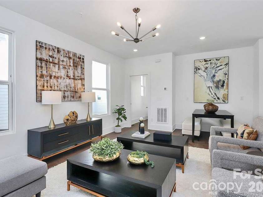 1026 Margaret Brown Street, Charlotte, NC 28202.  MLS# CAR4351895, YatesRealty ID 7782. 