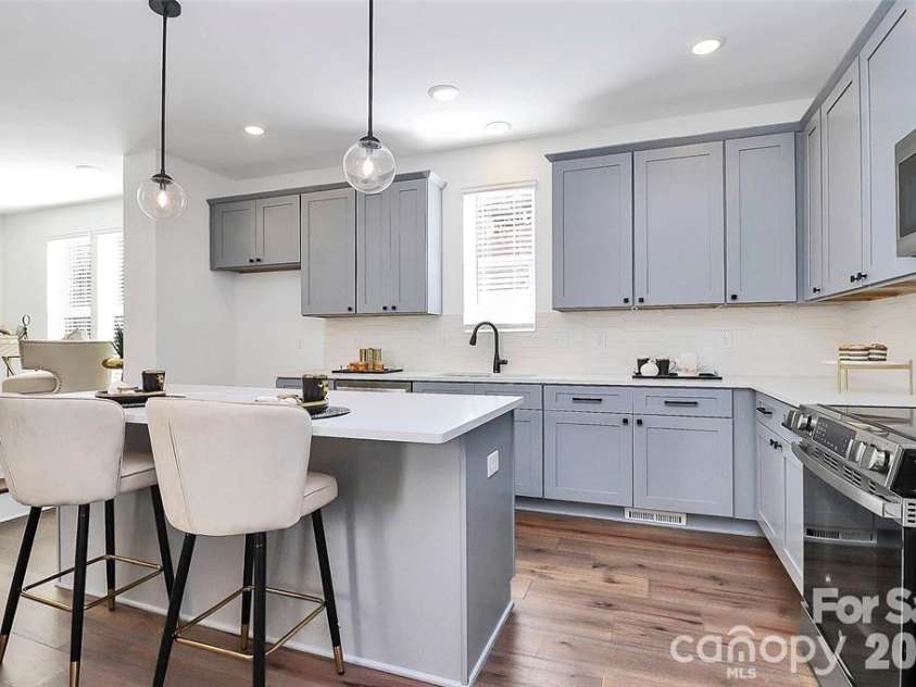 1026 Margaret Brown Street, Charlotte, NC 28202.  MLS# CAR4351895, YatesRealty ID 7782. 