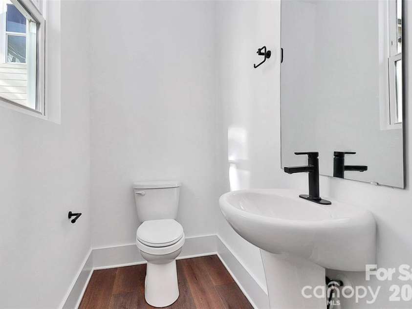 1026 Margaret Brown Street, Charlotte, NC 28202.  MLS# CAR4351895, YatesRealty ID 7782. 