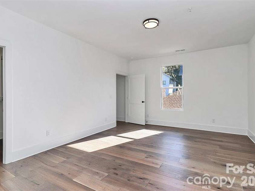 1026 Margaret Brown Street, Charlotte, NC 28202.  MLS# CAR4351895, YatesRealty ID 7782. 