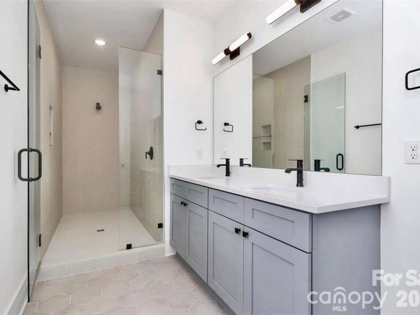 1026 Margaret Brown Street, Charlotte, NC 28202.  MLS# CAR4351895, YatesRealty ID 7782. 