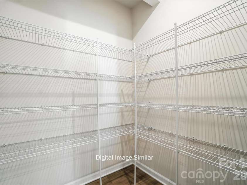 1227 Vibrant Road, Charlotte, NC 28215.  MLS# CAR4352045, YatesRealty ID 7783. 
