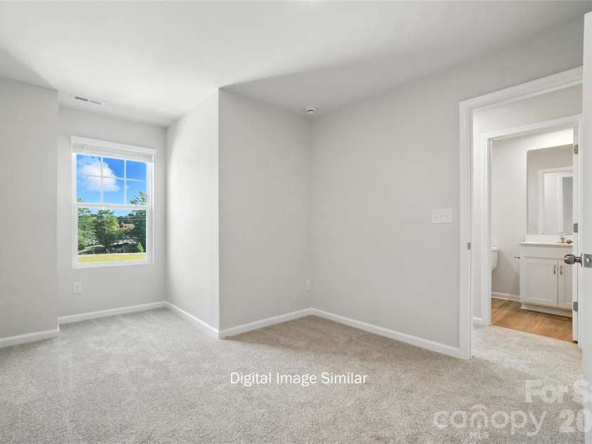 1227 Vibrant Road, Charlotte, NC 28215.  MLS# CAR4352045, YatesRealty ID 7783. 