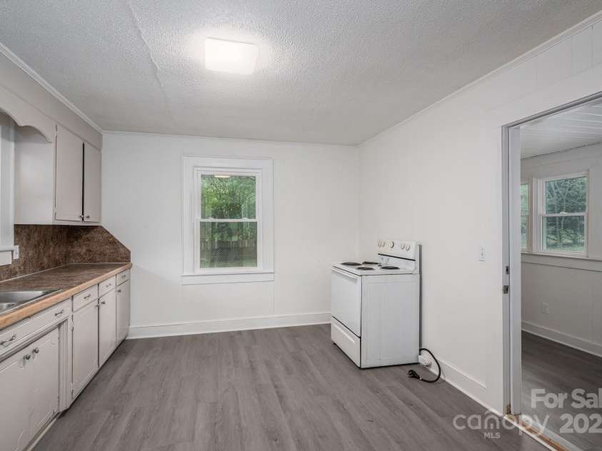 201 Lee Black Road, Cherryville, NC 28021.  MLS# CAR4240995, YatesRealty ID 7784. 