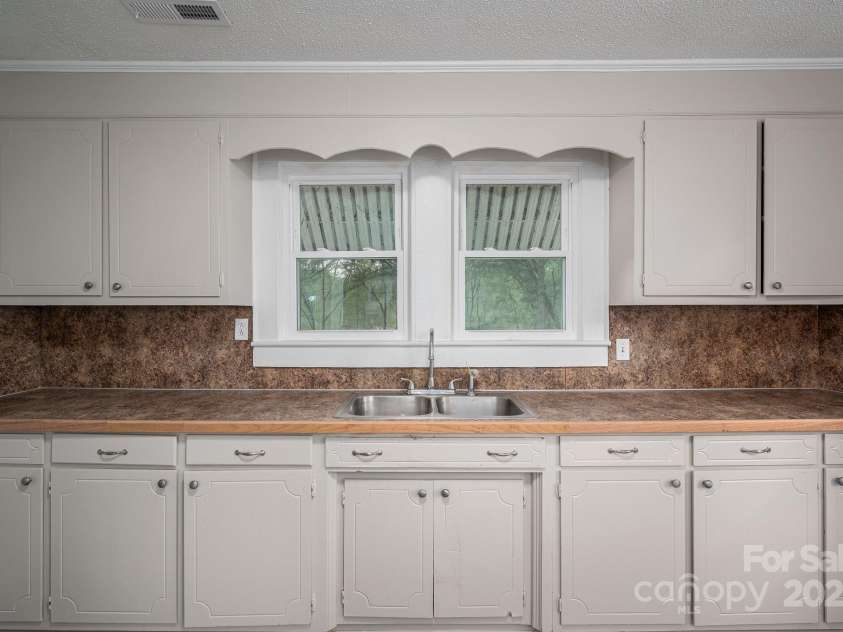 201 Lee Black Road, Cherryville, NC 28021.  MLS# CAR4240995, YatesRealty ID 7784. 