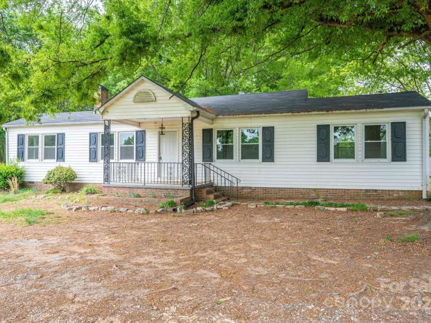 201 Lee Black Road, Cherryville, NC 28021.  MLS# CAR4240995, YatesRealty ID 7784. 
