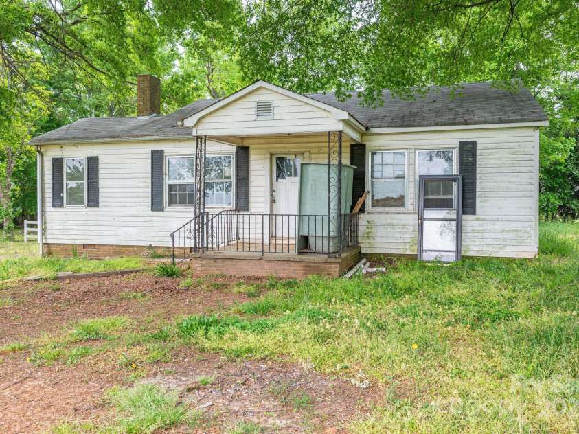 201 Lee Black Road, Cherryville, NC 28021.  MLS# CAR4240995, YatesRealty ID 7784. 