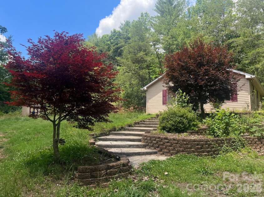 3840 Hide Away Hill, Morganton, NC 28655.  MLS# CAR4363991, YatesRealty ID 7784. 