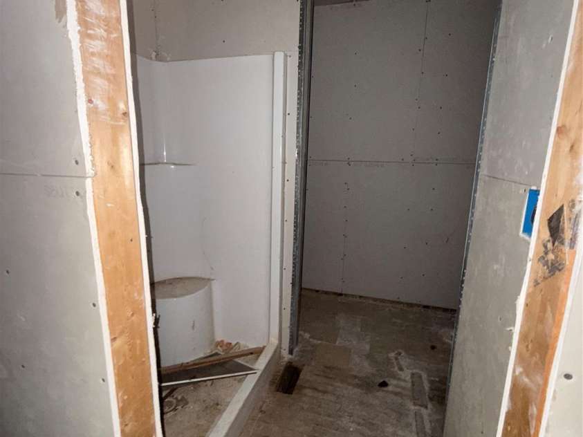 8106 Mount Holly Road, Charlotte, NC 28214.  MLS# CAR4326332, YatesRealty ID 7784. 