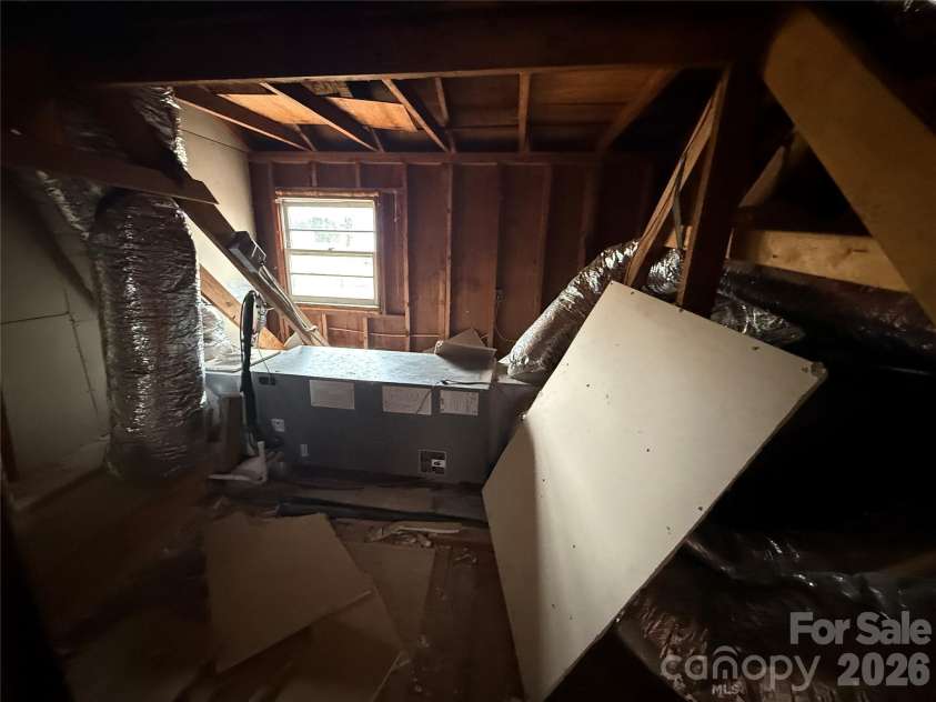 8106 Mount Holly Road, Charlotte, NC 28214.  MLS# CAR4326332, YatesRealty ID 7784. 