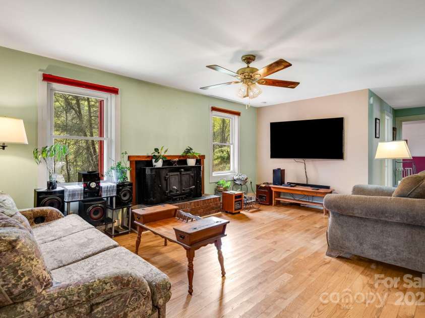 37 Timber Creek Drive, Waynesville, NC 28786.  MLS# CAR4250762, YatesRealty ID 7785. 