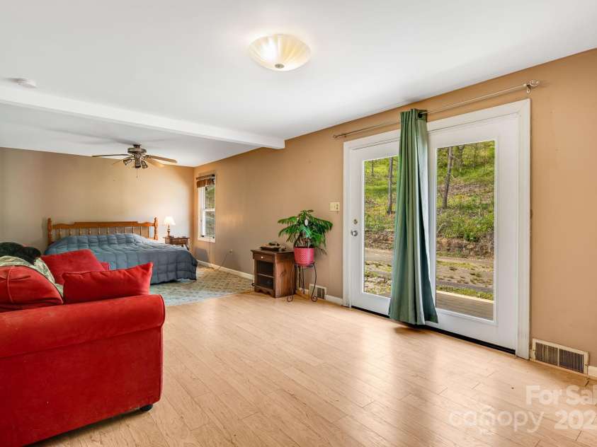 37 Timber Creek Drive, Waynesville, NC 28786.  MLS# CAR4250762, YatesRealty ID 7785. 