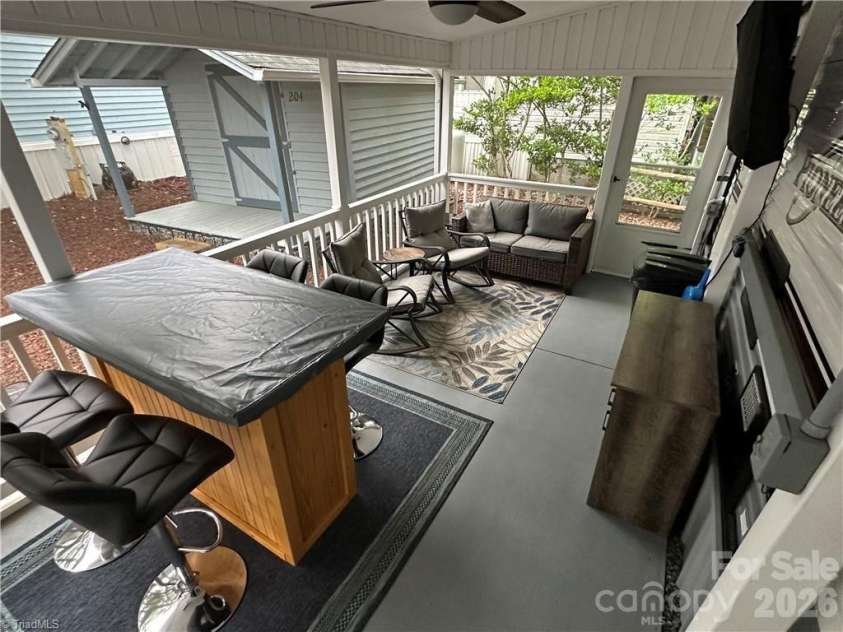 107 Pine Street, New London, NC 28127.  MLS# CAR4361664, YatesRealty ID 7786. 