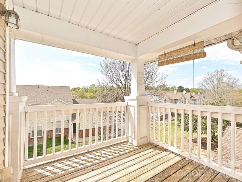 11873 Ridgeway Park Drive, Charlotte, NC 28277.  MLS# CAR4363892, YatesRealty ID 7787. Balcony