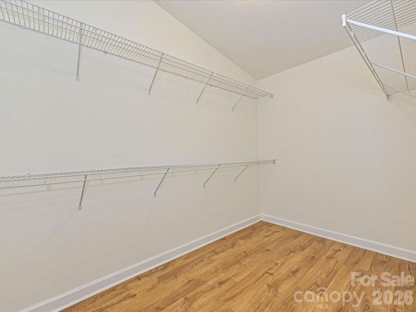 11873 Ridgeway Park Drive, Charlotte, NC 28277.  MLS# CAR4363892, YatesRealty ID 7787. Primary Closet