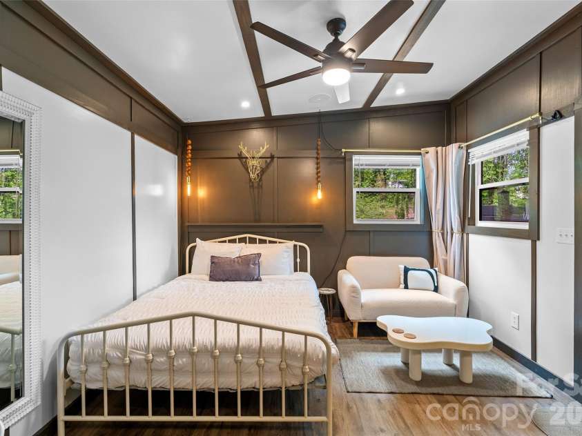 787 Ridge Road, Marion, NC 28752.  MLS# CAR4364254, YatesRealty ID 7790. MAC -charming Studio Bedroom with seating area