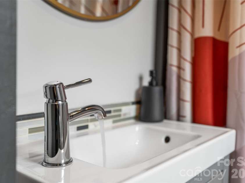 787 Ridge Road, Marion, NC 28752.  MLS# CAR4364254, YatesRealty ID 7790. MINI - sink closeup