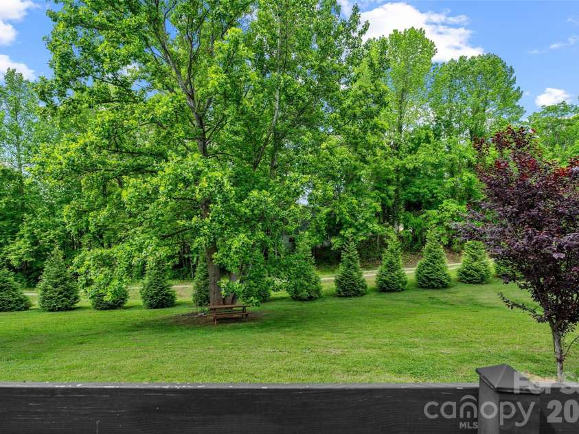 787 Ridge Road, Marion, NC 28752.  MLS# CAR4364254, YatesRealty ID 7790. MINI - Yard deck view