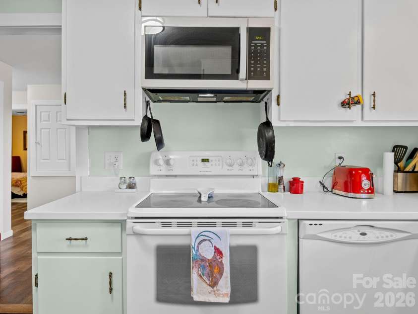 1434 Lake Adger Road, Mill Spring, NC 28756.  MLS# CAR4363547, YatesRealty ID 7791. Kitchen