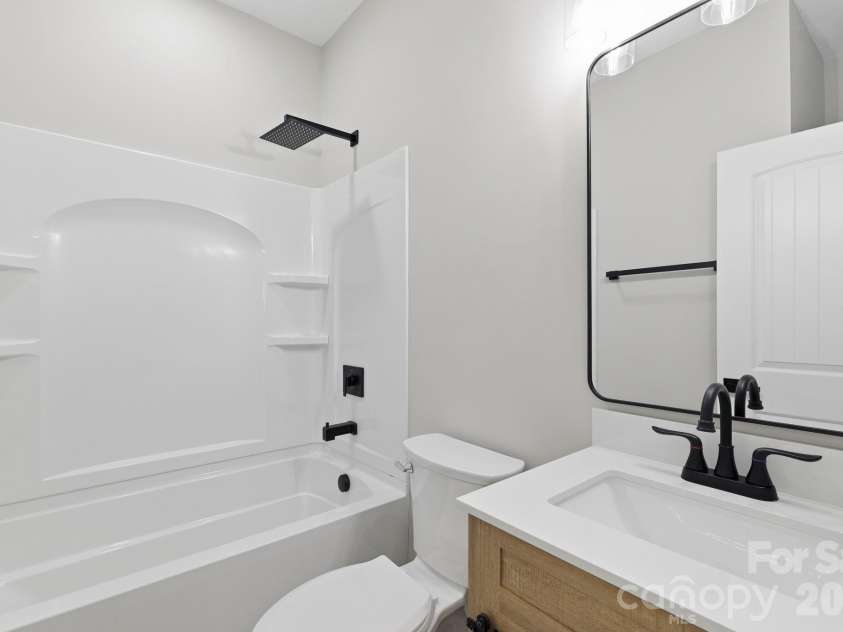 1429 1/2 Edgewood Drive, Rock Hill, SC 20730.  MLS# CAR4363128, YatesRealty ID 7793. Full Bath