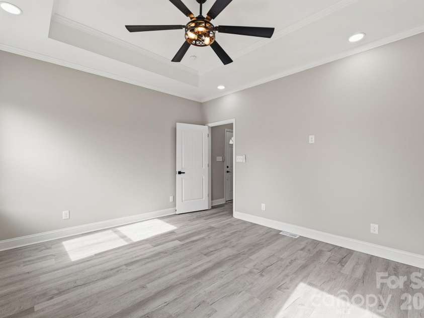 1429 1/2 Edgewood Drive, Rock Hill, SC 20730.  MLS# CAR4363128, YatesRealty ID 7793. Primary Bedroom