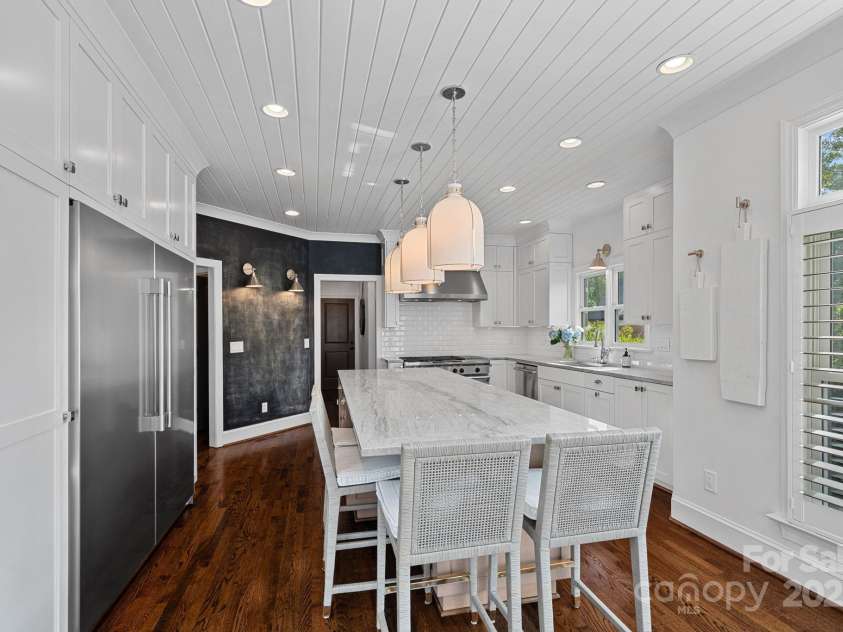 19216 Peninsula Shores Drive, Cornelius, NC 28031.  MLS# CAR4237966, YatesRealty ID 7794. 