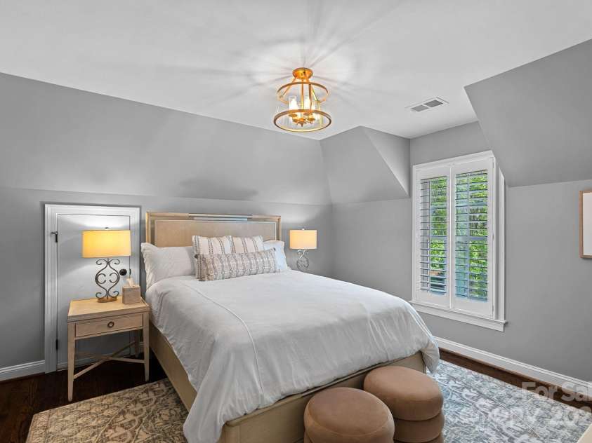 19216 Peninsula Shores Drive, Cornelius, NC 28031.  MLS# CAR4237966, YatesRealty ID 7794. 