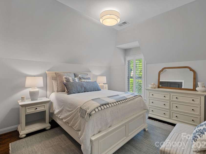 19216 Peninsula Shores Drive, Cornelius, NC 28031.  MLS# CAR4237966, YatesRealty ID 7794. 