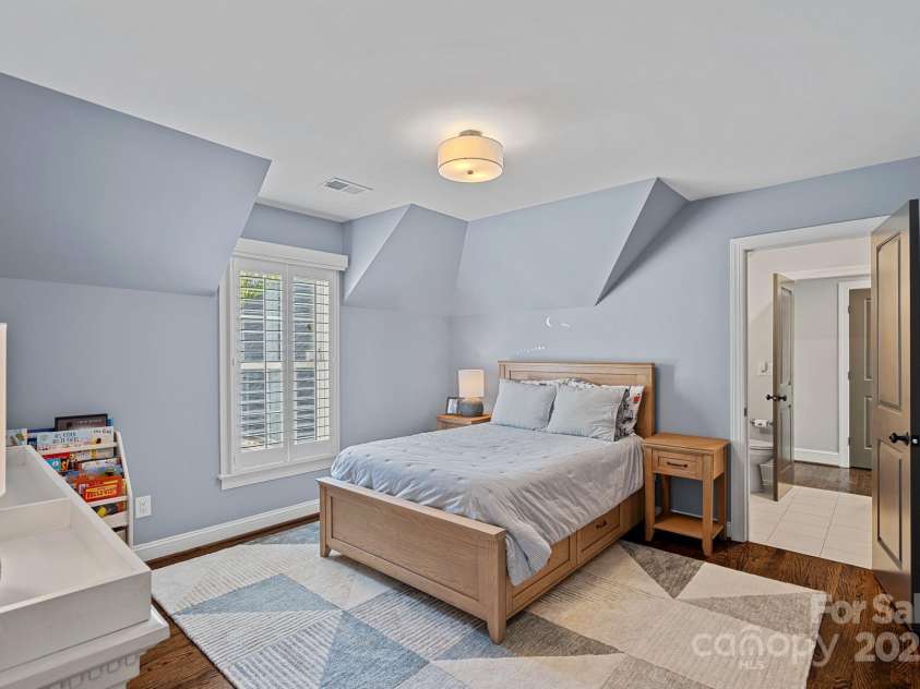 19216 Peninsula Shores Drive, Cornelius, NC 28031.  MLS# CAR4237966, YatesRealty ID 7794. 