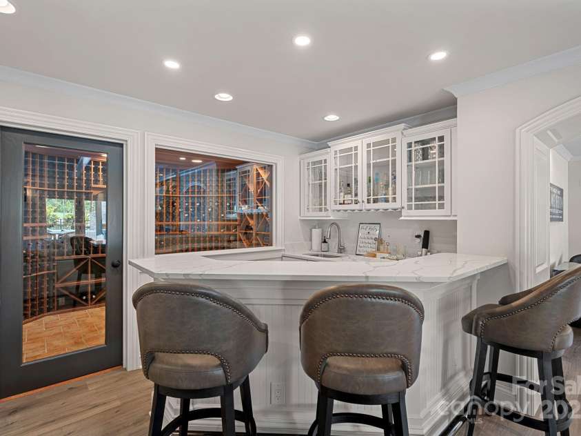 19216 Peninsula Shores Drive, Cornelius, NC 28031.  MLS# CAR4237966, YatesRealty ID 7794. 