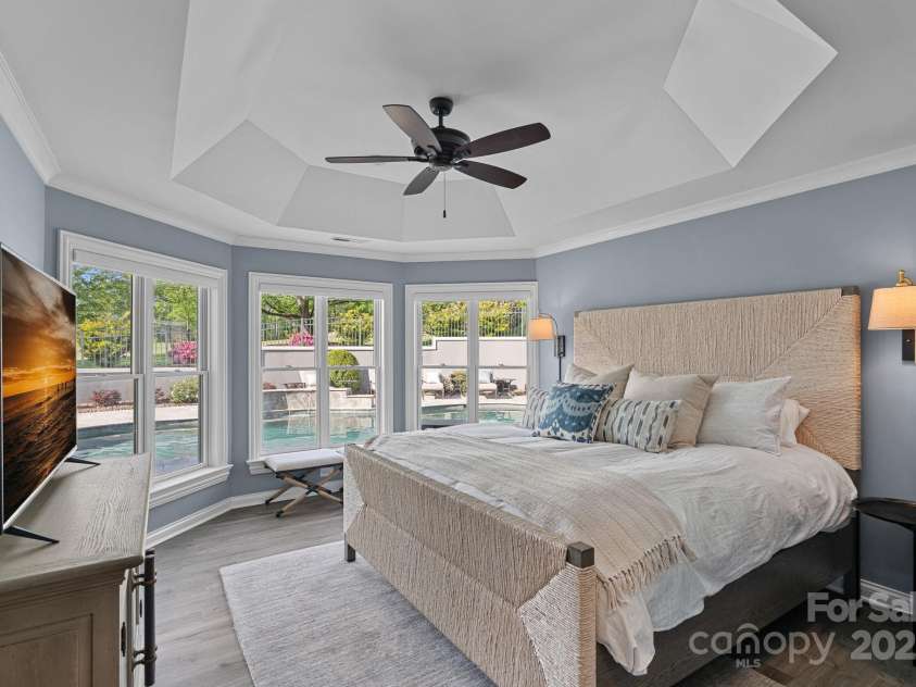 19216 Peninsula Shores Drive, Cornelius, NC 28031.  MLS# CAR4237966, YatesRealty ID 7794. 