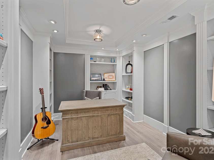 19216 Peninsula Shores Drive, Cornelius, NC 28031.  MLS# CAR4237966, YatesRealty ID 7794. 