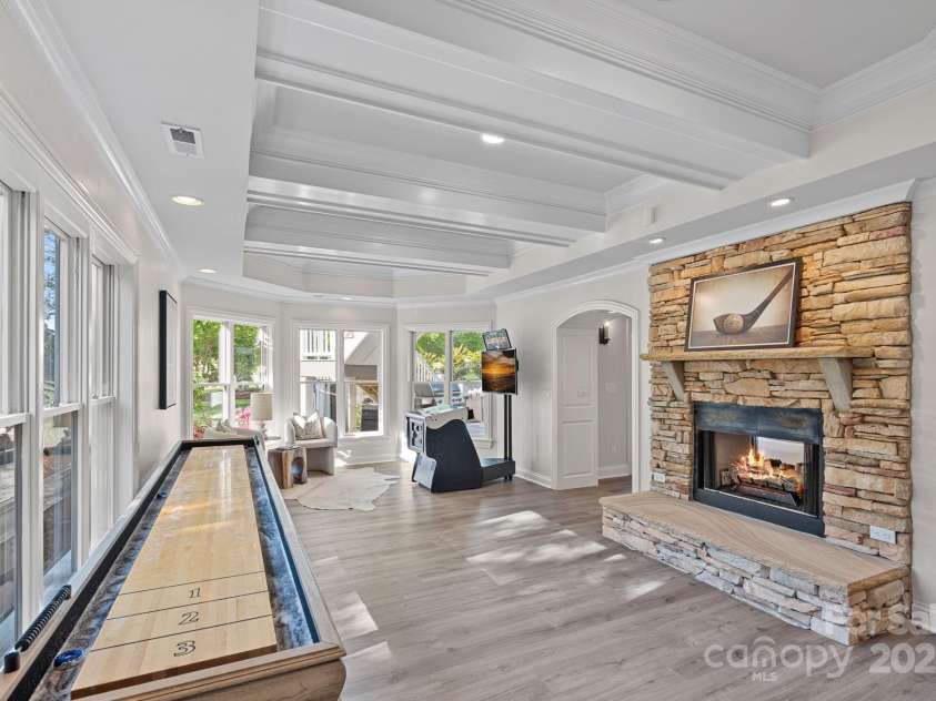 19216 Peninsula Shores Drive, Cornelius, NC 28031.  MLS# CAR4237966, YatesRealty ID 7794. 