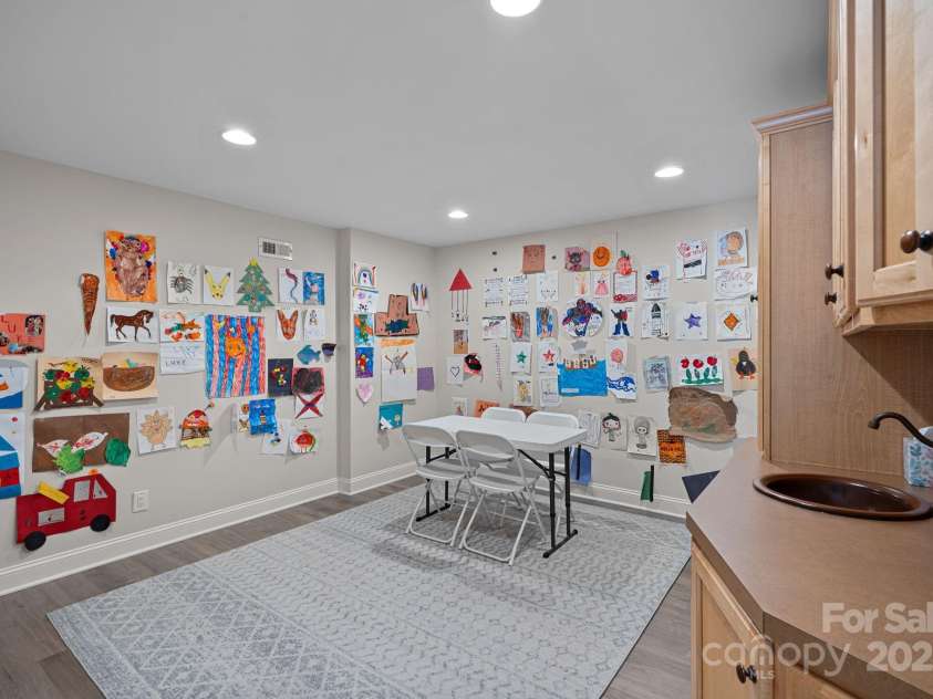 19216 Peninsula Shores Drive, Cornelius, NC 28031.  MLS# CAR4237966, YatesRealty ID 7794. 