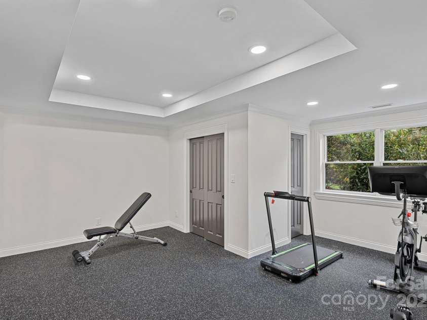 19216 Peninsula Shores Drive, Cornelius, NC 28031.  MLS# CAR4237966, YatesRealty ID 7794. 