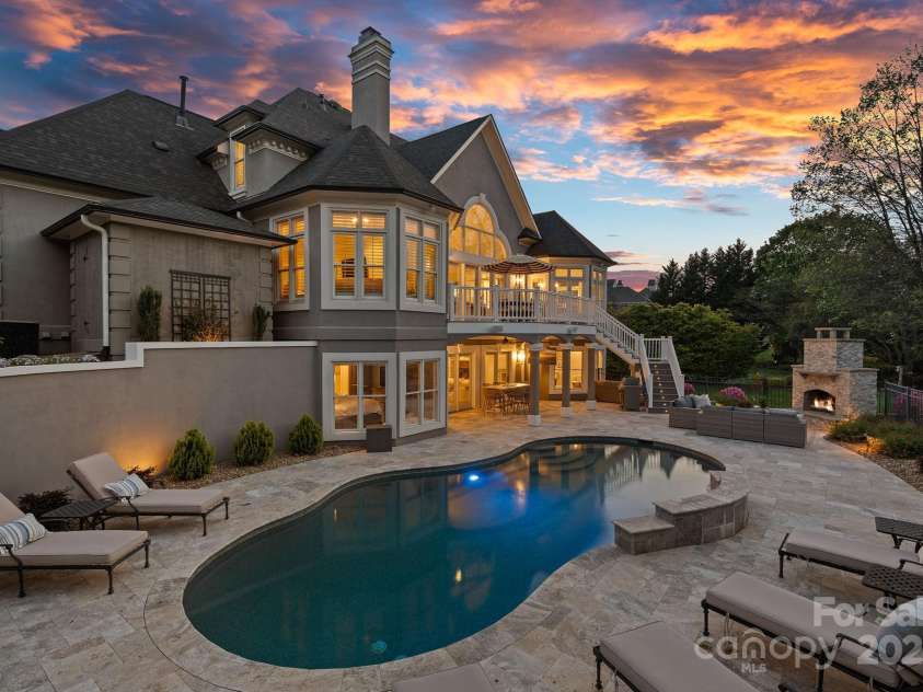 19216 Peninsula Shores Drive, Cornelius, NC 28031.  MLS# CAR4237966, YatesRealty ID 7794. 